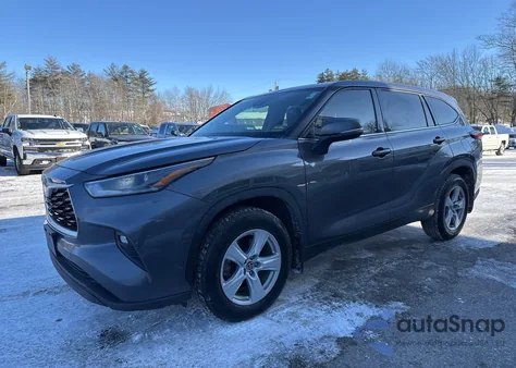 2021 Toyota Highlander Le z USA, uszkodzony, nr VIN 5TDBZRBH1MS064234